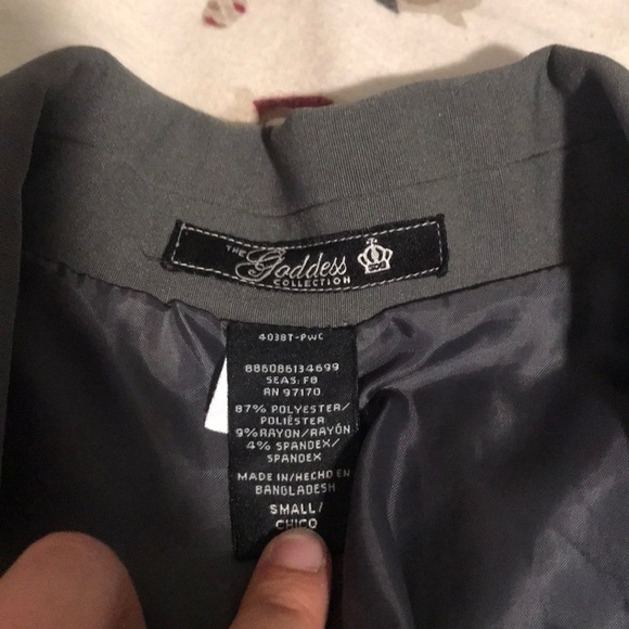 Grey Blazer - Picture 2 of 3